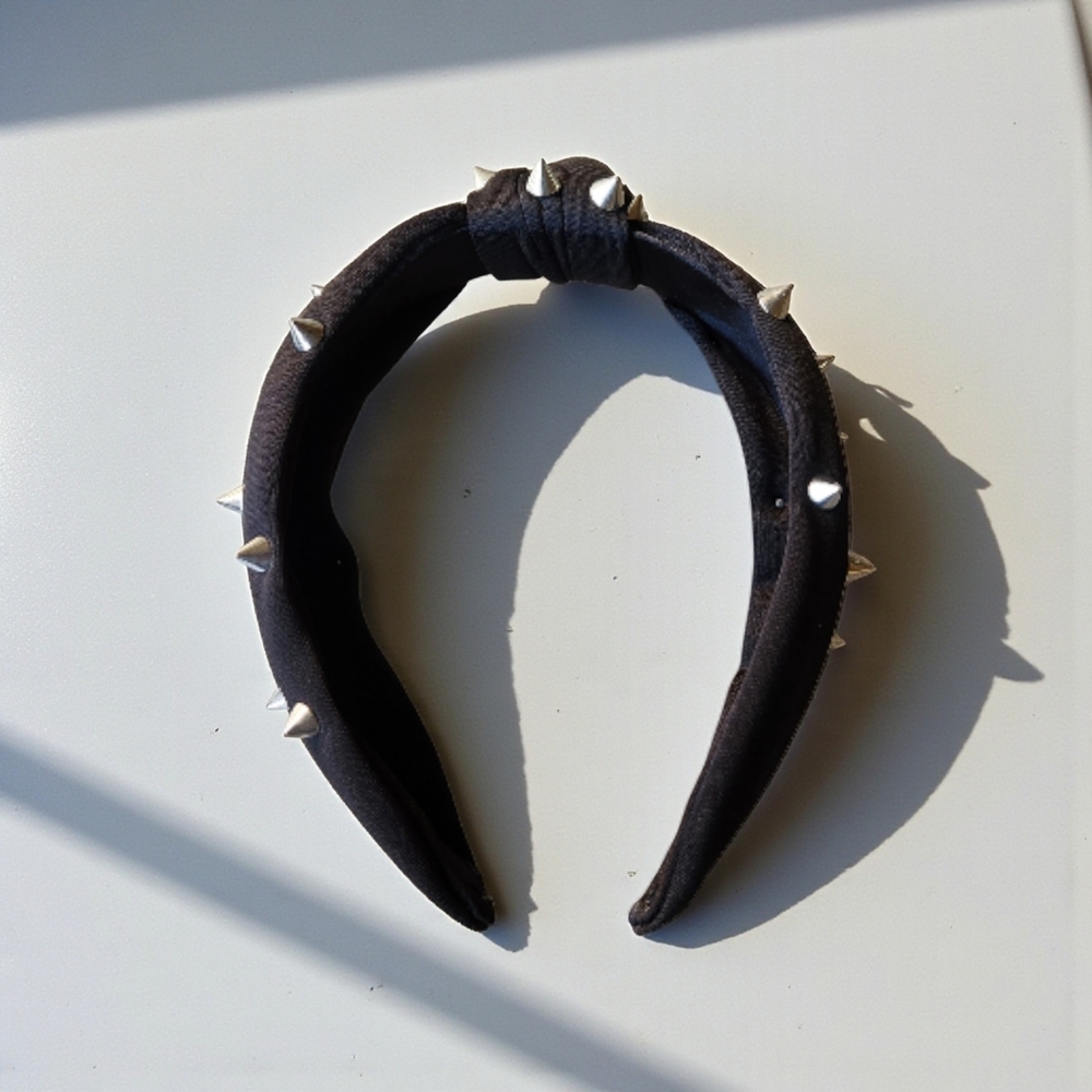 Black Knot Spike Headband - Picture 4 of 5